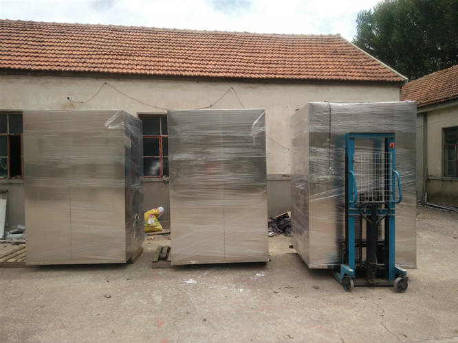 欽州風(fēng)淋室價格：進(jìn)入食品、電子、制藥等生產(chǎn)車間為什么要使用風(fēng)淋室