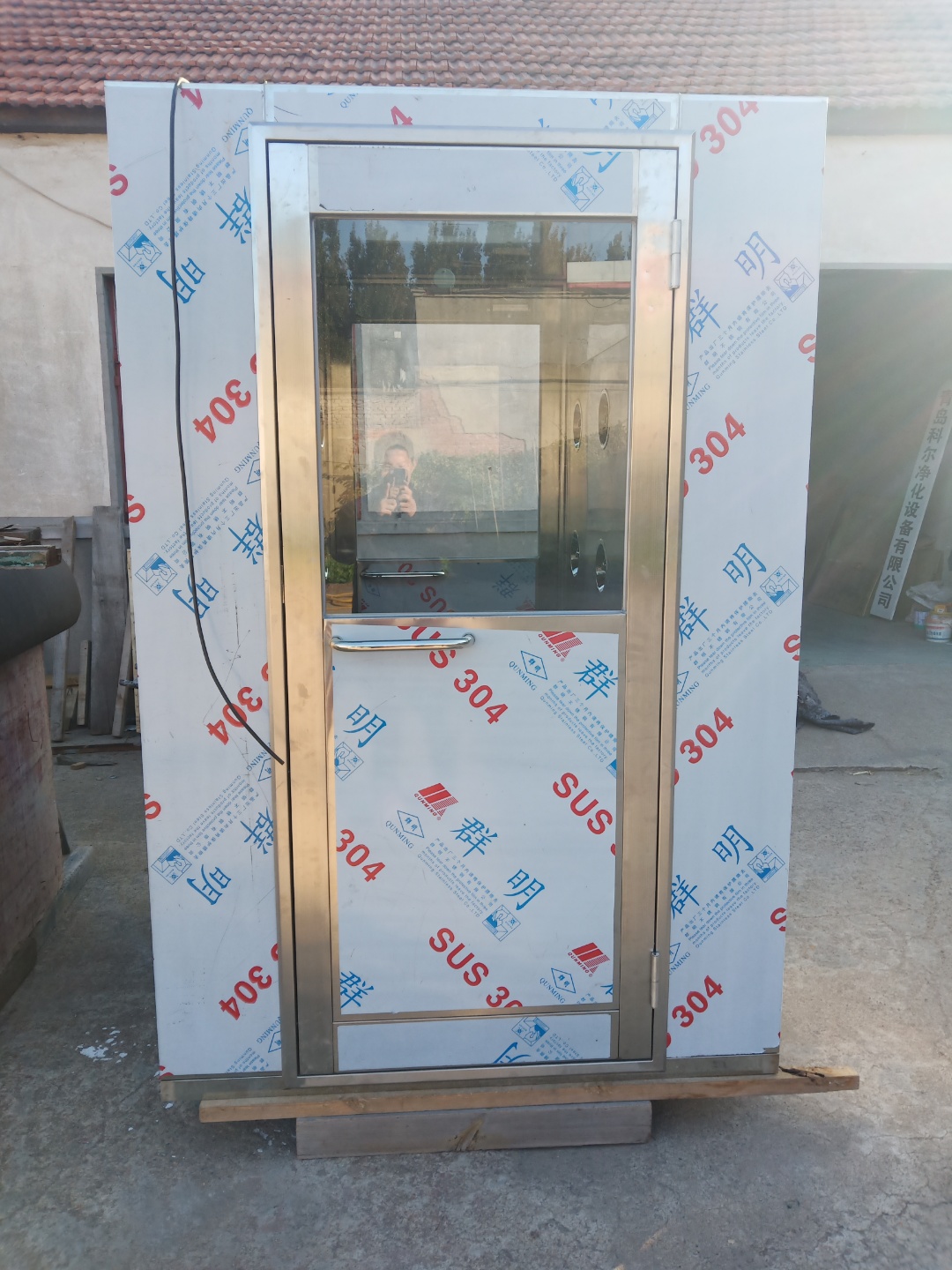 全自動風(fēng)淋室：選購雙人風(fēng)淋室主要看哪些方面呢？