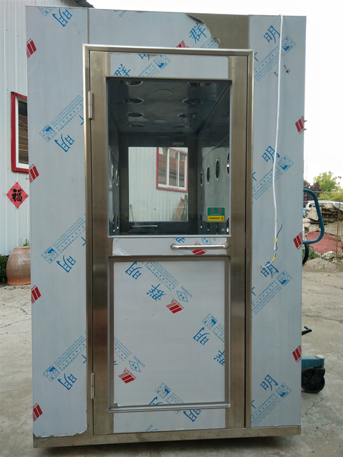 風淋室生產(chǎn)廠家介紹國內(nèi)風淋室優(yōu)缺點有哪些?